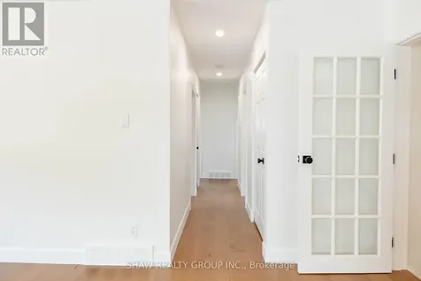22 Charlotte Crescent Kitchener ON N2B 2K3