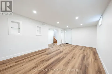 22 Charlotte Crescent Kitchener ON N2B 2K3