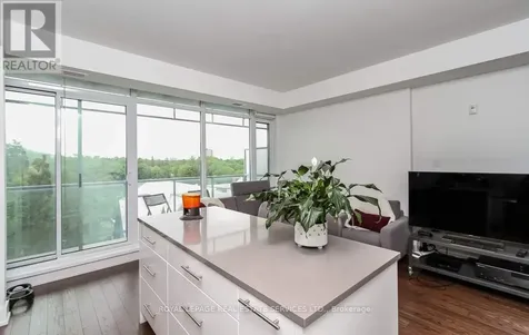 98 Richmond Road Ottawa ON K1Z 0B2