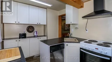 300 Albin Road Tay ON L0K 2C0