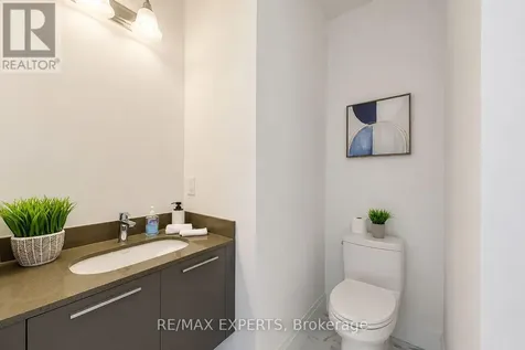 7 Julia Circle Wasaga Beach ON L9Z 2M4