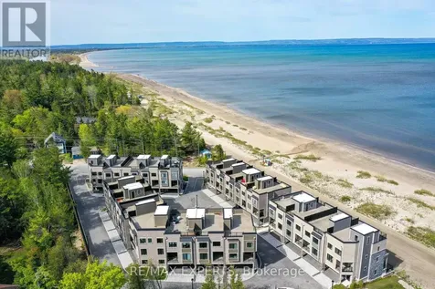 7 Julia Circle Wasaga Beach ON L9Z 2M4