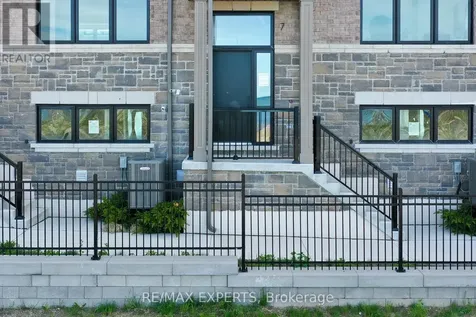 7 Julia Circle Wasaga Beach ON L9Z 2M4