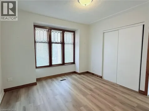 220 Maplewood Avenue Hamilton ON L8M 1X8