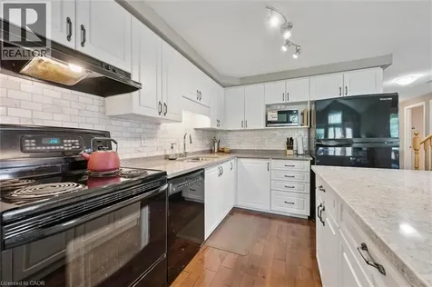 973 Creekside Drive Waterloo ON N2V 2W5