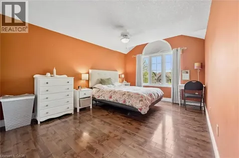 973 Creekside Drive Waterloo ON N2V 2W5