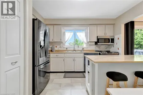 224 Erindale Crescent Cambridge ON N3C 3E8