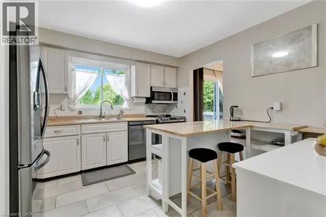 224 Erindale Crescent Cambridge ON N3C 3E8