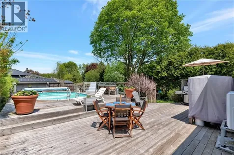 224 Erindale Crescent Cambridge ON N3C 3E8