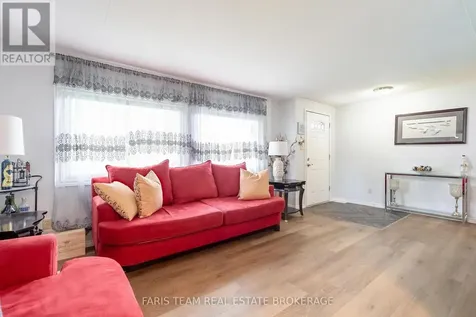 21 Hawthorne Drive Innisfil ON L9S 1P7