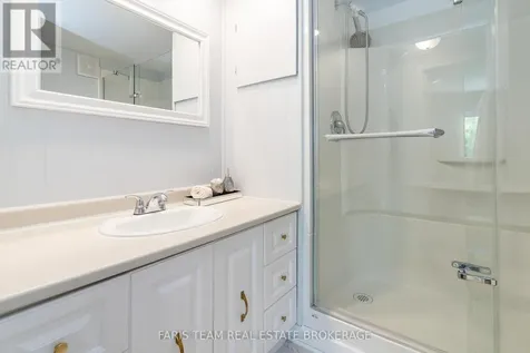 21 Hawthorne Drive Innisfil ON L9S 1P7