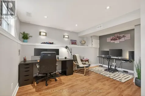 24 Westcliffe Road Ottawa ON K2H 7X4