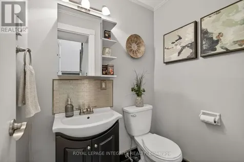 24 Westcliffe Road Ottawa ON K2H 7X4
