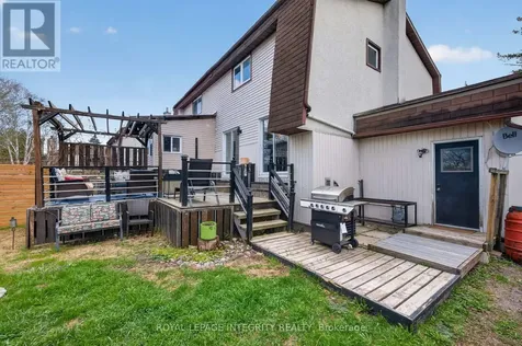 24 Westcliffe Road Ottawa ON K2H 7X4