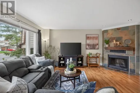 24 Westcliffe Road Ottawa ON K2H 7X4