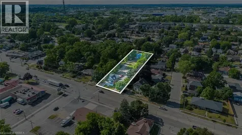 816 Colborne Street East Brantford ON N3S 3S4