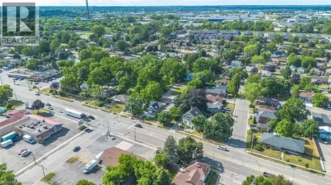 816 Colborne Street East Brantford ON N3S 3S4