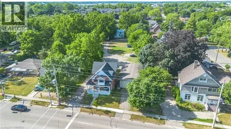816 Colborne Street East Brantford ON N3S 3S4