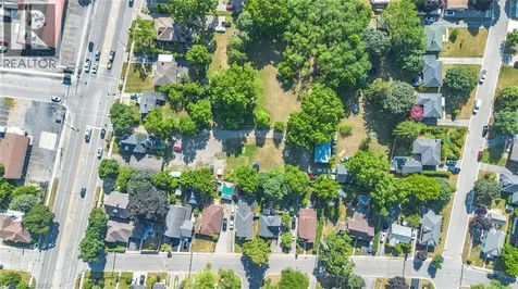 816 Colborne Street East Brantford ON N3S 3S4