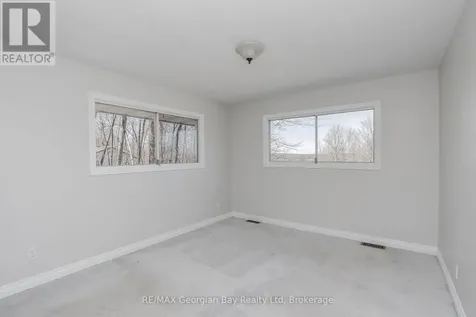 125 Gilwood Park Drive Penetanguishene ON L9M 1Z1