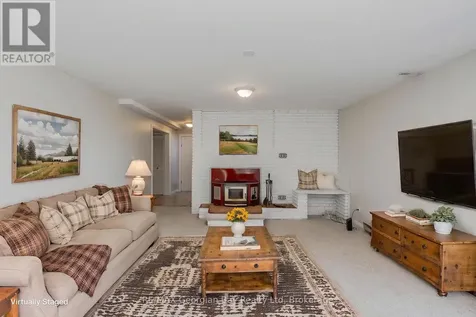 125 Gilwood Park Drive Penetanguishene ON L9M 1Z1