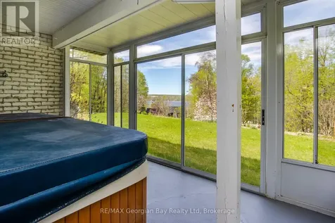 125 Gilwood Park Drive Penetanguishene ON L9M 1Z1