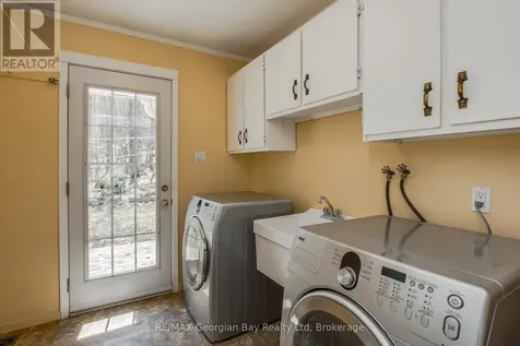 125 Gilwood Park Drive Penetanguishene ON L9M 1Z1