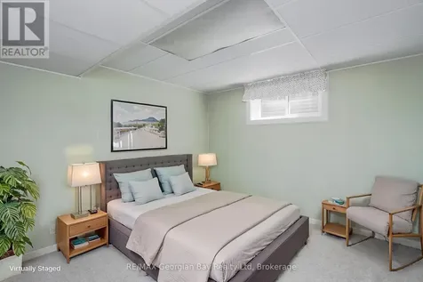 125 Gilwood Park Drive Penetanguishene ON L9M 1Z1