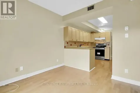 135 Springfield Avenue Ottawa ON K1M 1C5