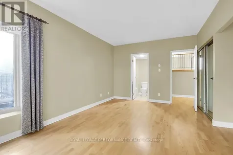 135 Springfield Avenue Ottawa ON K1M 1C5
