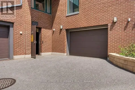 135 Springfield Avenue Ottawa ON K1M 1C5