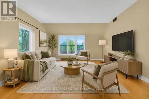 135 Springfield Avenue Ottawa ON K1M 1C5