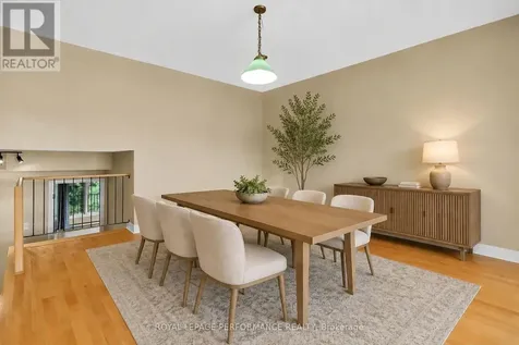 135 Springfield Avenue Ottawa ON K1M 1C5