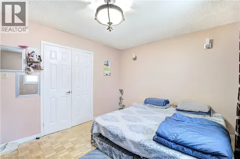 78 Markson Crescent Hamilton ON L8T 4W4