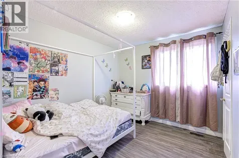 78 Markson Crescent Hamilton ON L8T 4W4