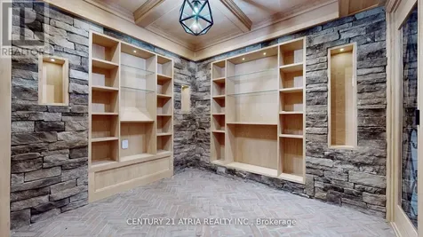 111 Lake Woods Drive Whitchurch-stouffville ON L4A 1P1