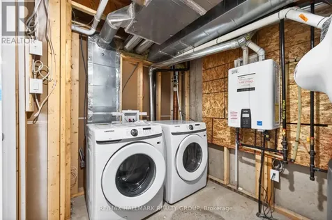 116 Maynooth Court Ottawa ON K2J 6Y4