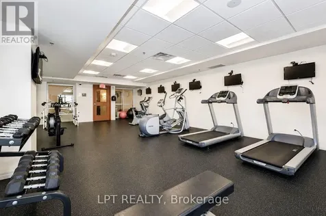 242 Rideau Street Ottawa ON K1N 0B7
