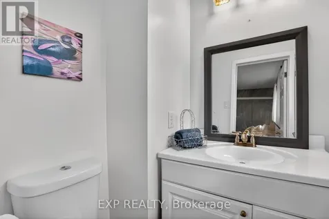 4 Wolmsley Crescent Ottawa ON K2G 1J4