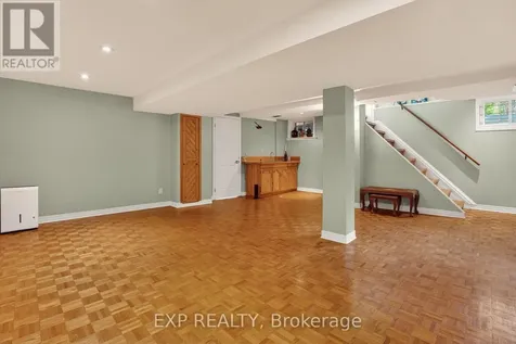 4 Wolmsley Crescent Ottawa ON K2G 1J4