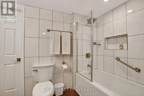 4 Wolmsley Crescent Ottawa ON K2G 1J4