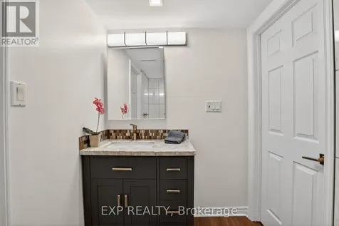4 Wolmsley Crescent Ottawa ON K2G 1J4