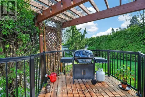 4 Wolmsley Crescent Ottawa ON K2G 1J4