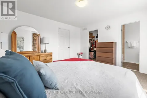 438 Haresfield Court Ottawa ON K4M 0B6