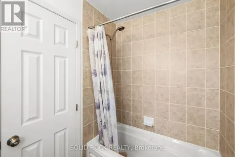 438 Haresfield Court Ottawa ON K4M 0B6