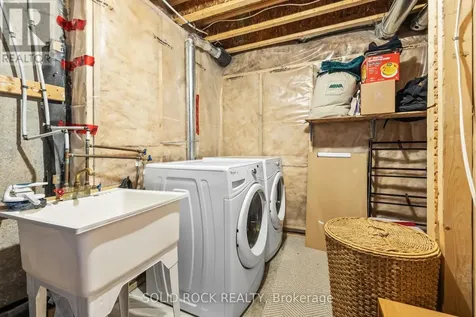 438 Haresfield Court Ottawa ON K4M 0B6