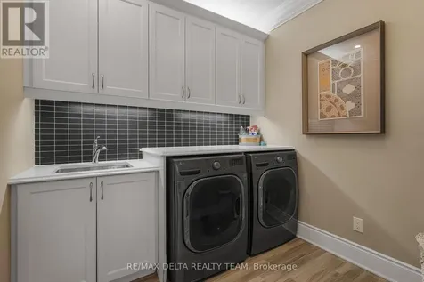 110 Sweetvalley Drive Ottawa ON K4A 1A4