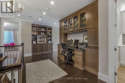 110 Sweetvalley Drive Ottawa ON K4A 1A4