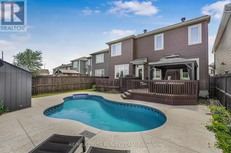 110 Sweetvalley Drive Ottawa ON K4A 1A4