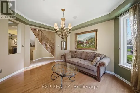 49 Pondhollow Way Ottawa ON K2J 5E4